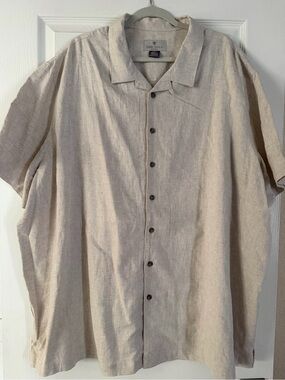 Men's Short-Sleeve Linen Shirt in natural linen